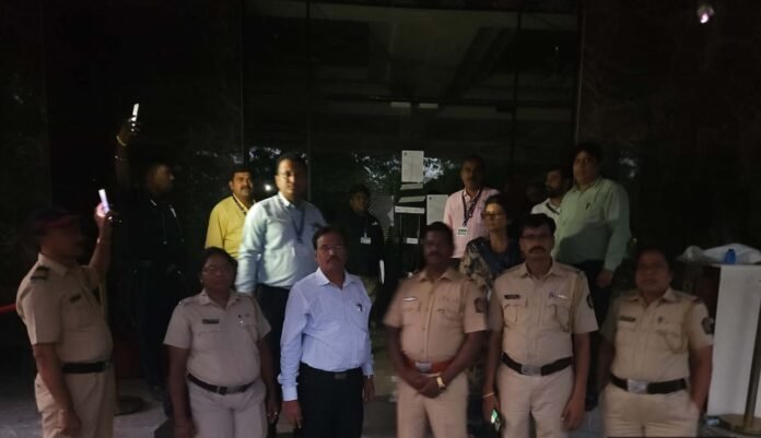 f8ccb3ae-98e9-43bc-8ab2-ee6342bc5dd3